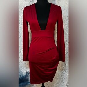 Deep V-Neck Long Sleeve Mini Red Dress with Cut out Back (M)